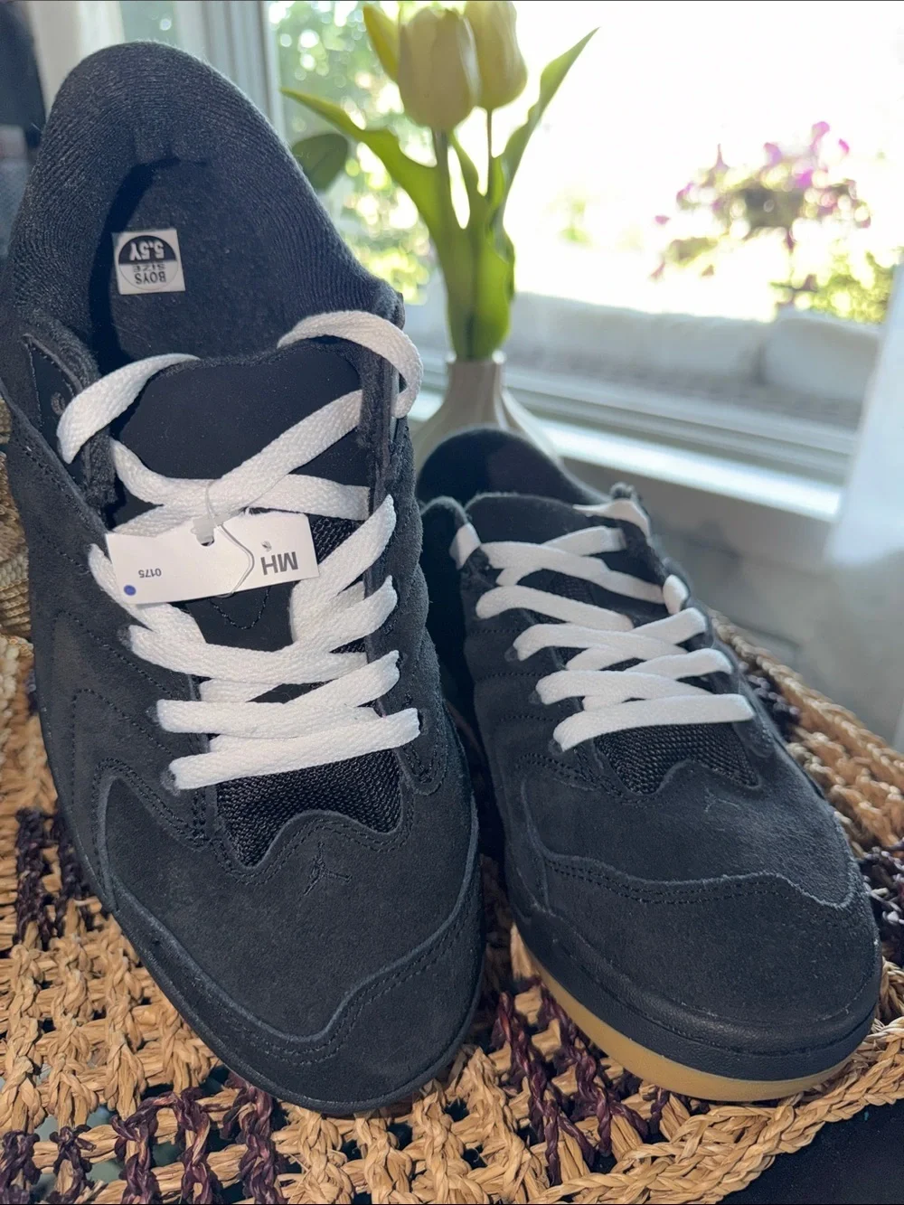 Jordan Session GS Black Gum Sneakers Youth 7Y Women’s 8.5 Suede IB5679-001